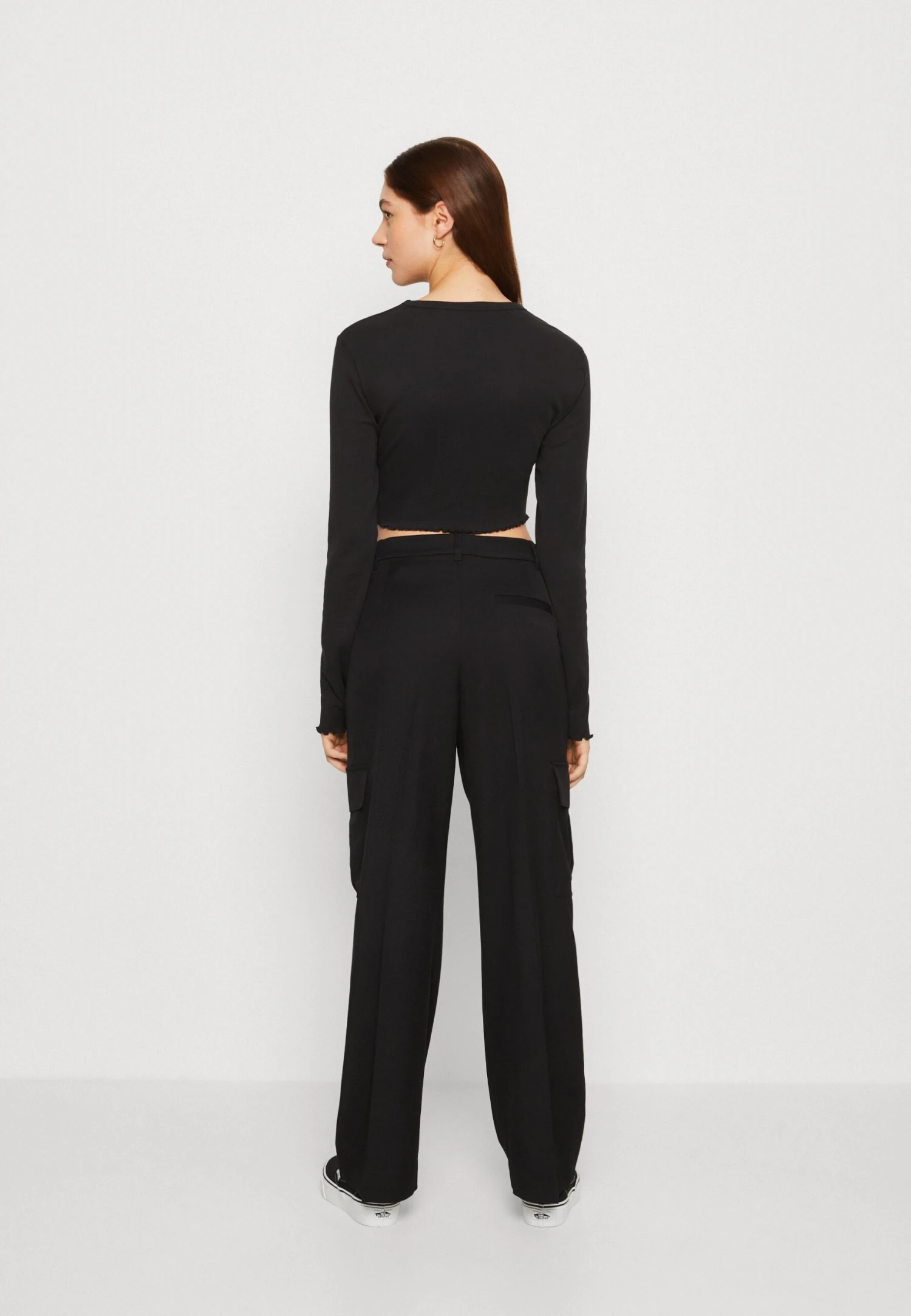 Noisy May Nmsaga O Neck Doja Cat - Longsleeve - Black 5 Noisy May Nmsaga O Neck Doja Cat - Longsleeve - Black - Afbeelding 3