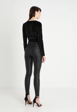 Noisy May Nmella Super Coated Pants- Broek - Black -Noisy May fc1987bfeaa74be98a71801d6535472c