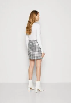 Noisy May Nmjasa Skirt - Kokerrok - Bright White/Black -Noisy May ffeeab42f5c74b8792c860f63b332602